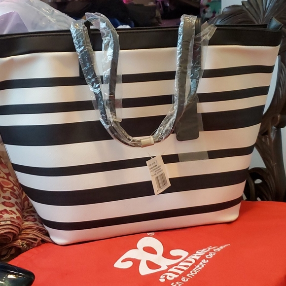 Bolsa - Picture 1 of 2